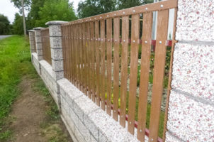 Штакетник вокруг дома – Проект